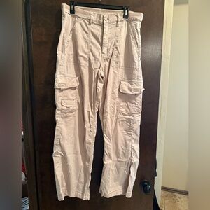 American eagle Women’s Cream Cargo Pants - 12 khaki/cream color